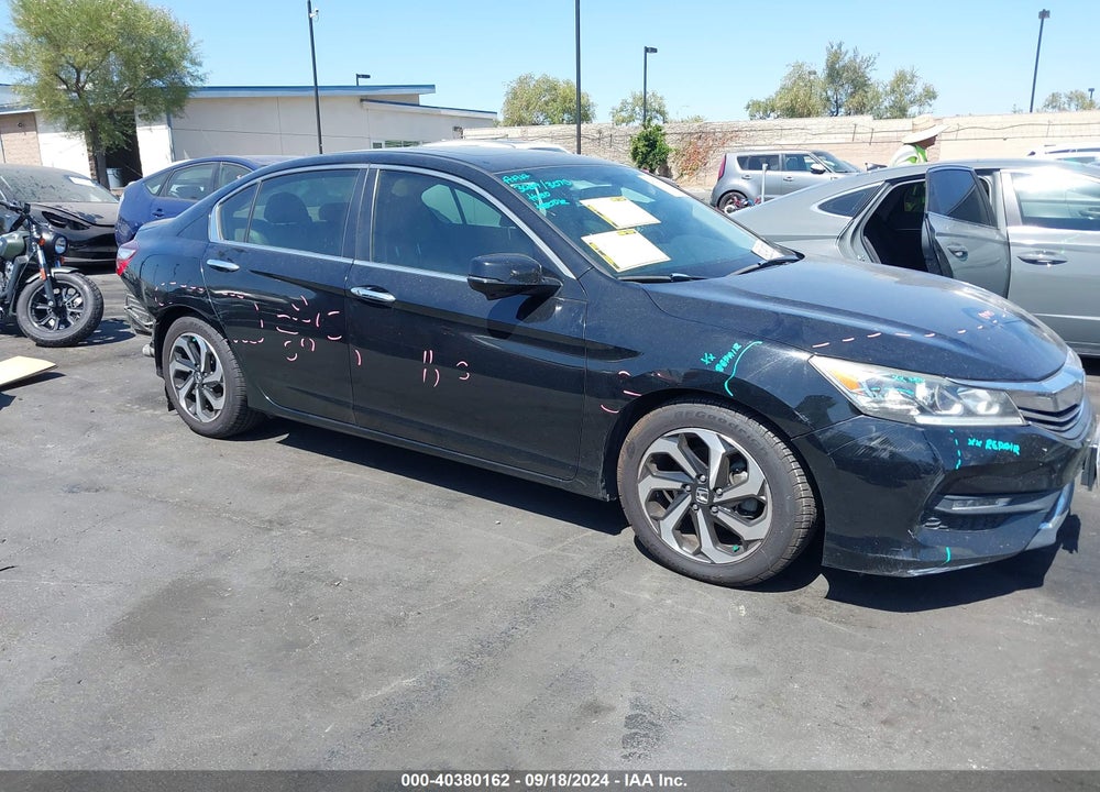 2016 HONDA ACCORD EX-L VIN: 1HGCR2F82GA032045