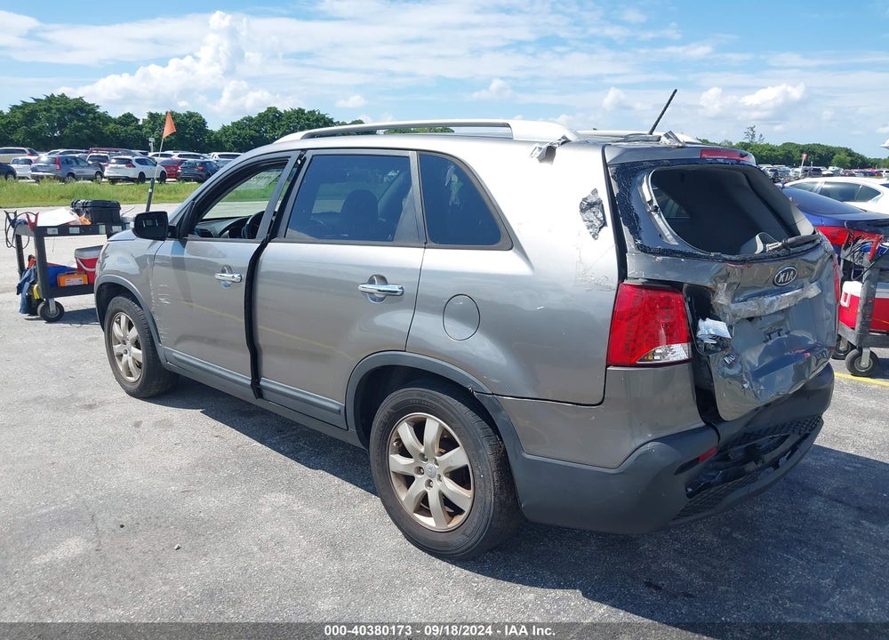 2012 KIA SORENTO LX VIN: 5XYKT3A62CG237754