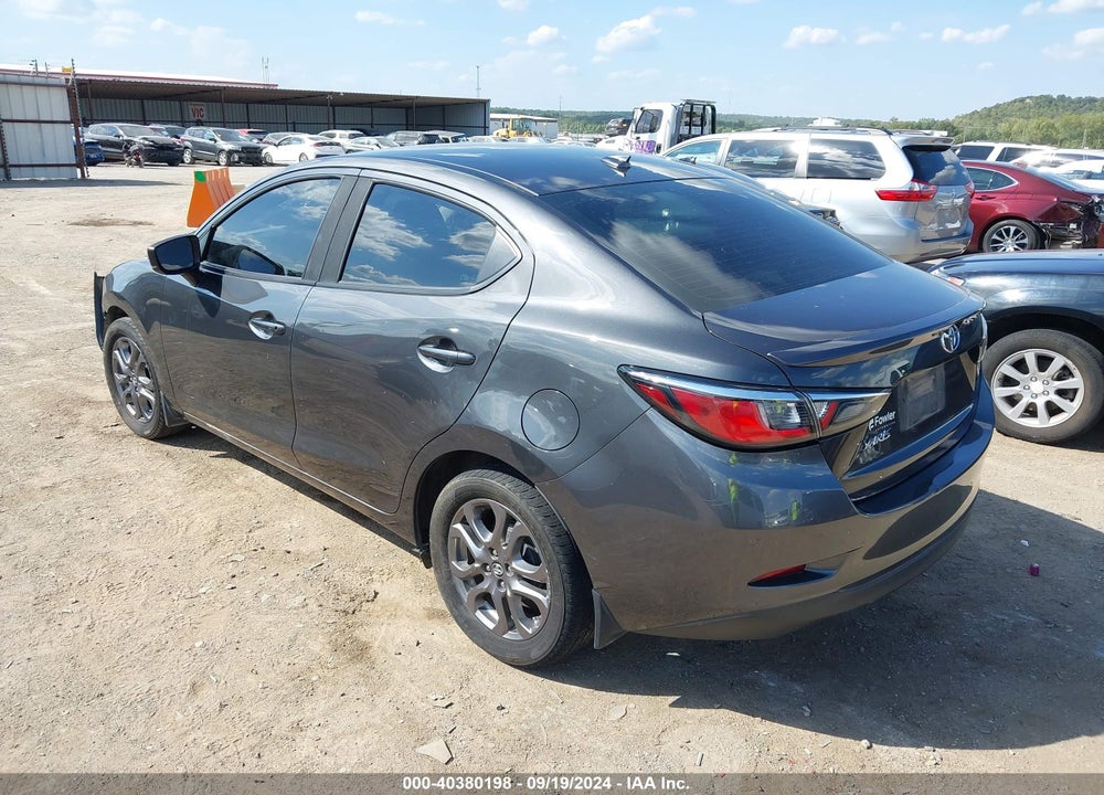 2020 TOYOTA YARIS LE VIN: 3MYDLBYV0LY701136