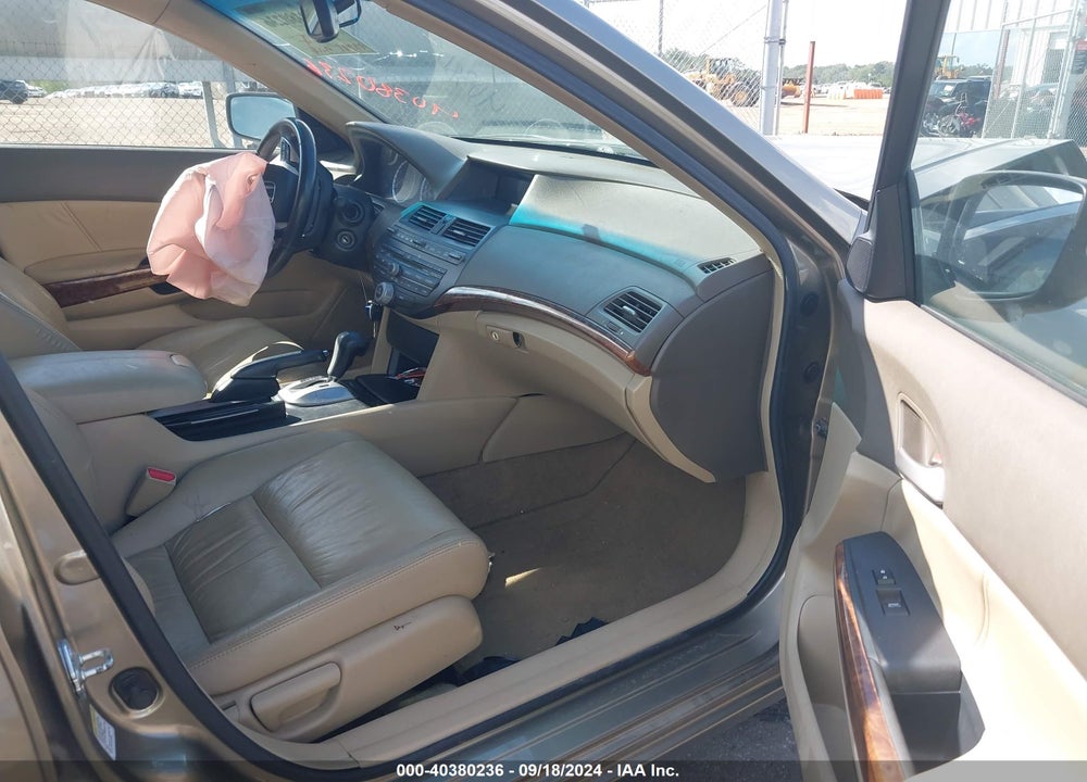 2009 HONDA ACCORD 2.4 EX-L VIN: 1HGCP26889A008082