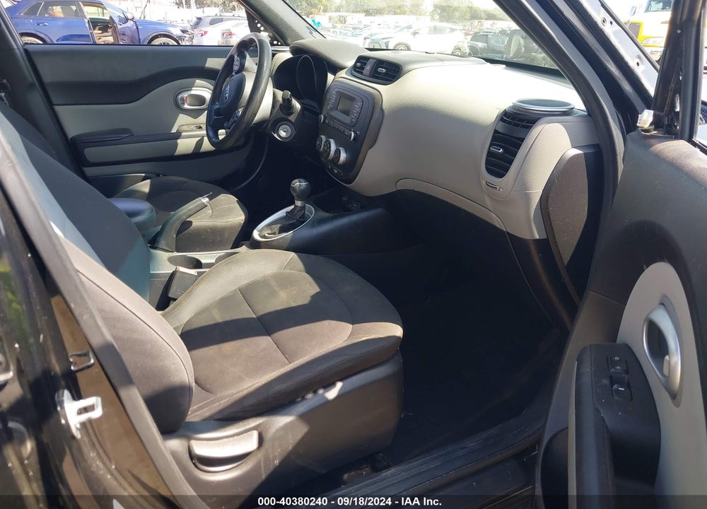 2015 KIA SOUL VIN: KNDJN2A22F7781105