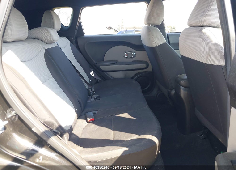 2015 KIA SOUL VIN: KNDJN2A22F7781105