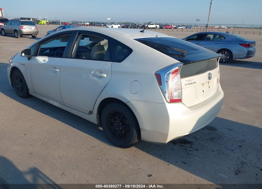 2012 TOYOTA PRIUS TWO VIN: JTDKN3DU7C5388585