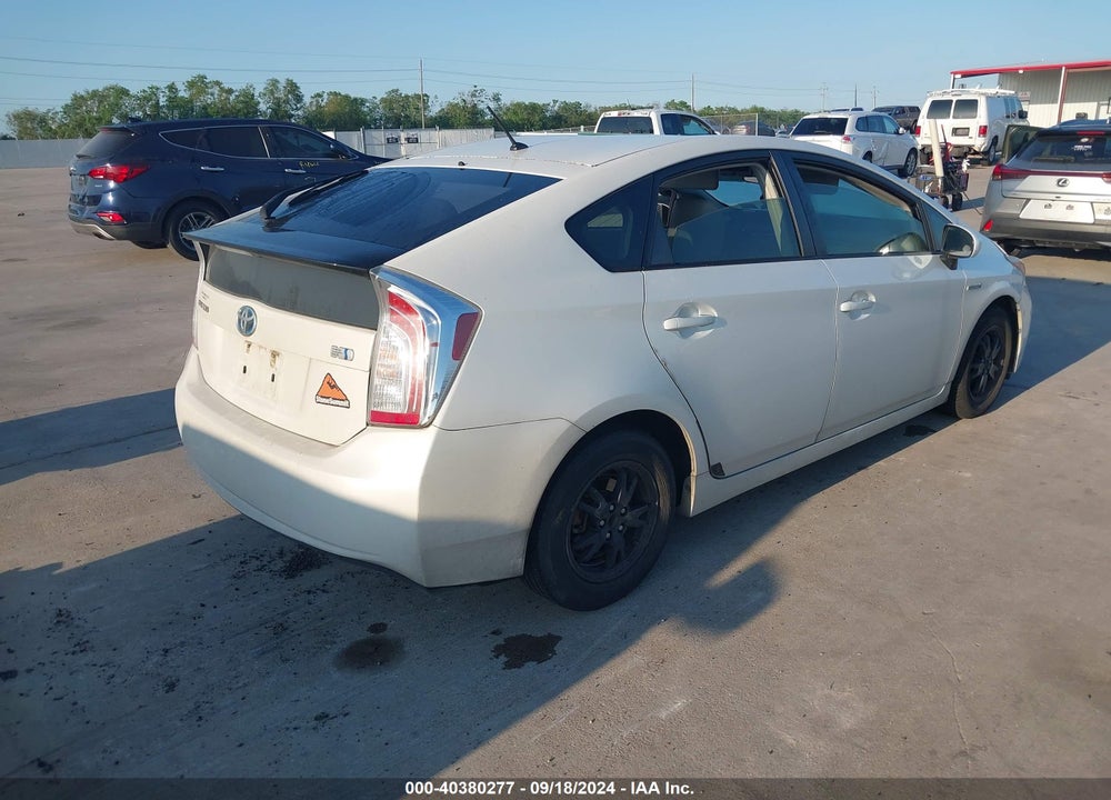 2012 TOYOTA PRIUS TWO VIN: JTDKN3DU7C5388585