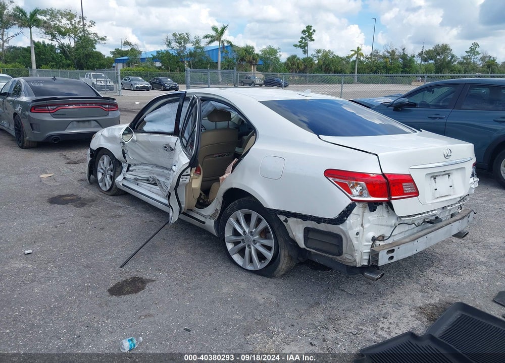 2011 LEXUS ES 350 VIN: JTHBK1EG4B2444177