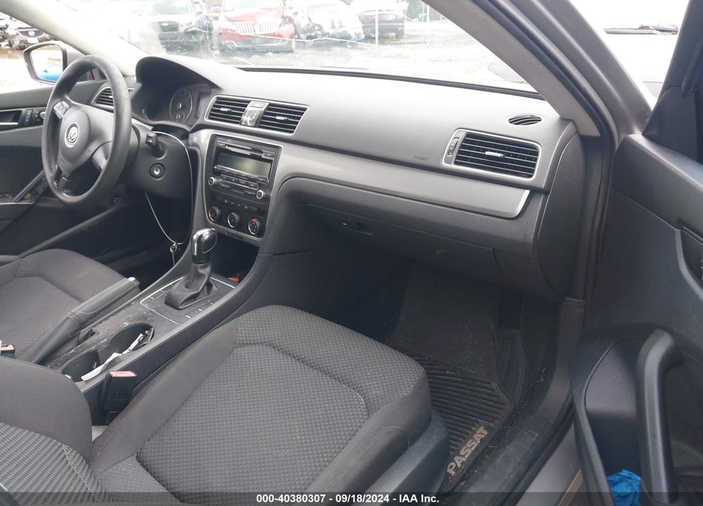 2013 VOLKSWAGEN PASSAT 2.5L S VIN: 1VWAP7A37DC087057