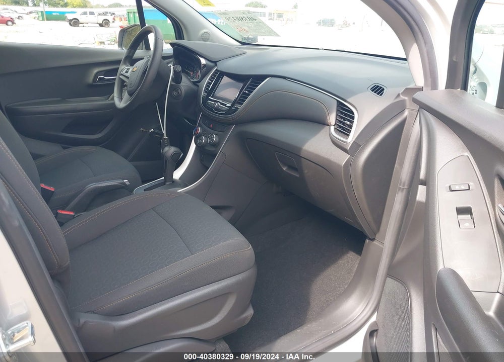 2022 CHEVROLET TRAX AWD LS VIN: KL7CJNSM4NB543352