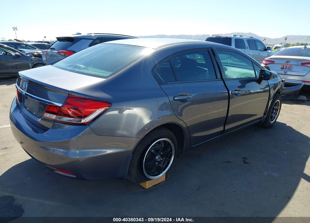 2015 HONDA CIVIC LX VIN: 2HGFB2F52FH552284