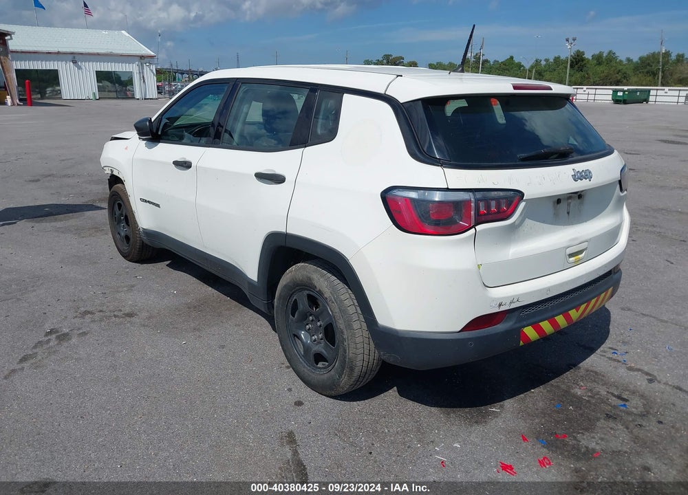 2018 JEEP COMPASS SPORT FWD VIN: 3C4NJCAB5JT318169