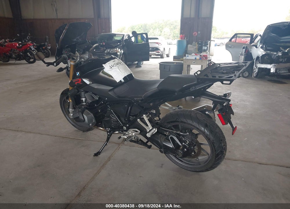 2020 BMW R 1250 R VIN: WB10J7304LZG69891
