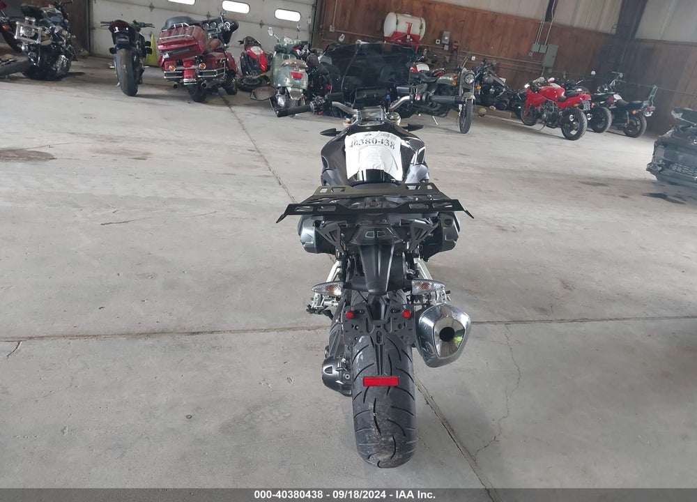 2020 BMW R 1250 R VIN: WB10J7304LZG69891