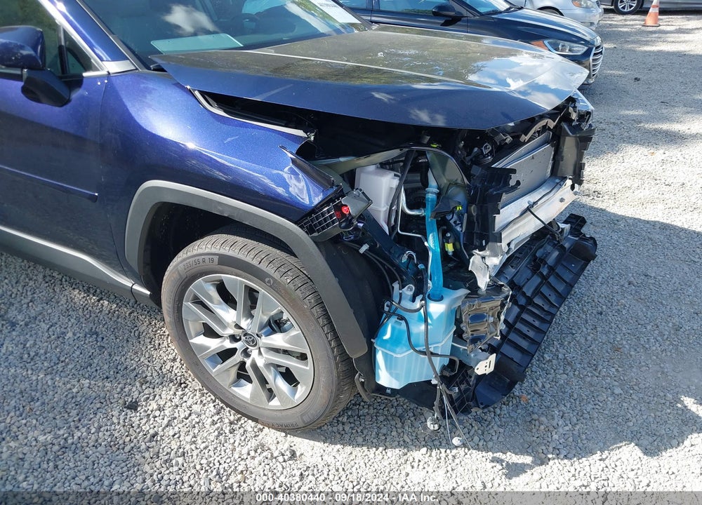 2022 TOYOTA RAV4 XLE PREMIUM VIN: 2T3A1RFV9NW300373