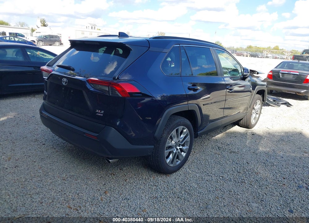 2022 TOYOTA RAV4 XLE PREMIUM VIN: 2T3A1RFV9NW300373