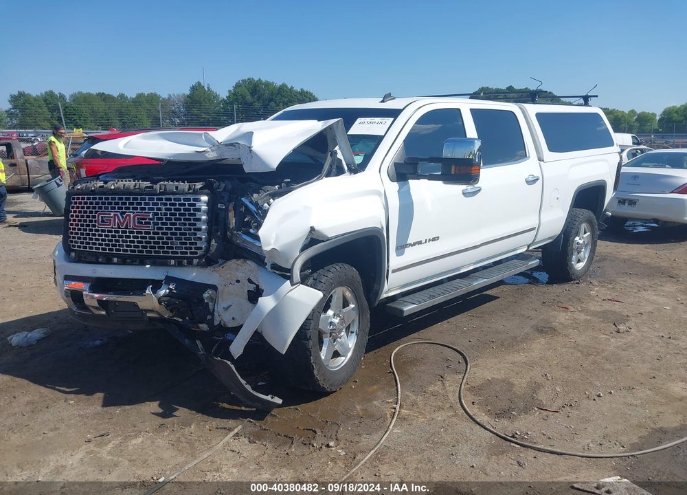 2015 GMC SIERRA 2500HD DENALI VIN: 1GT120E88FF164230