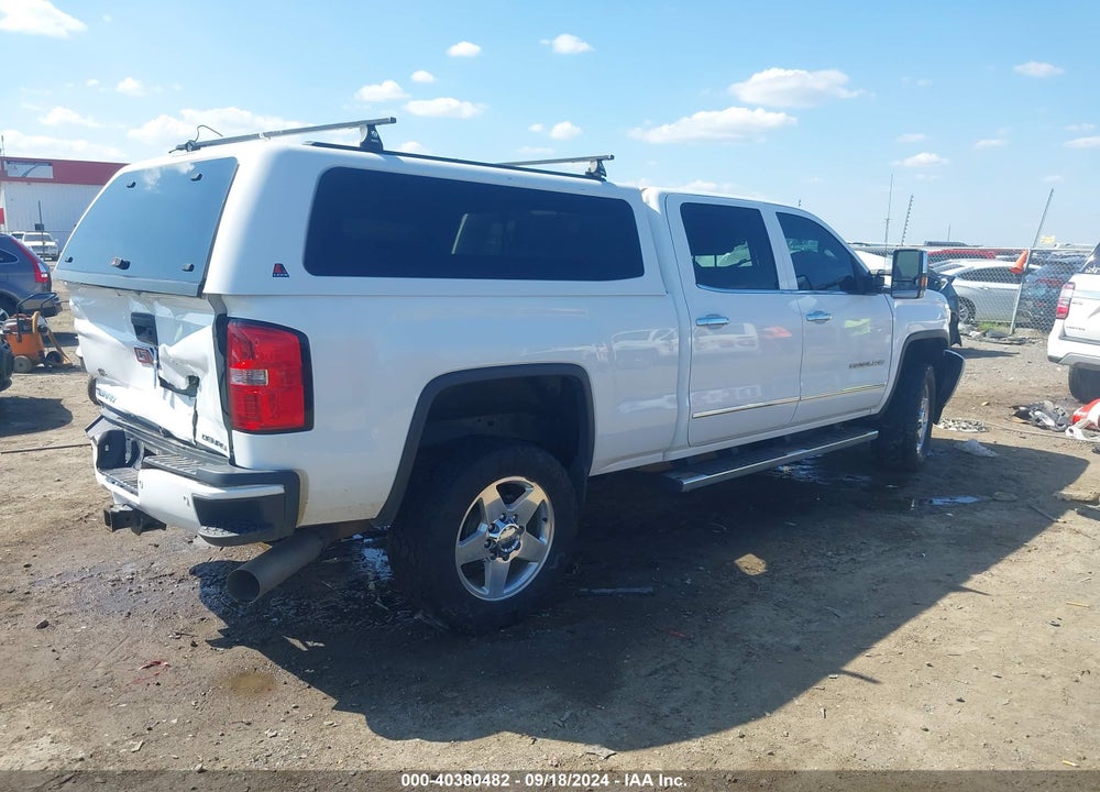 2015 GMC SIERRA 2500HD DENALI VIN: 1GT120E88FF164230