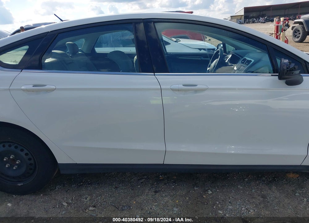 2013 FORD FUSION S VIN: 3FA6P0G78DR373405