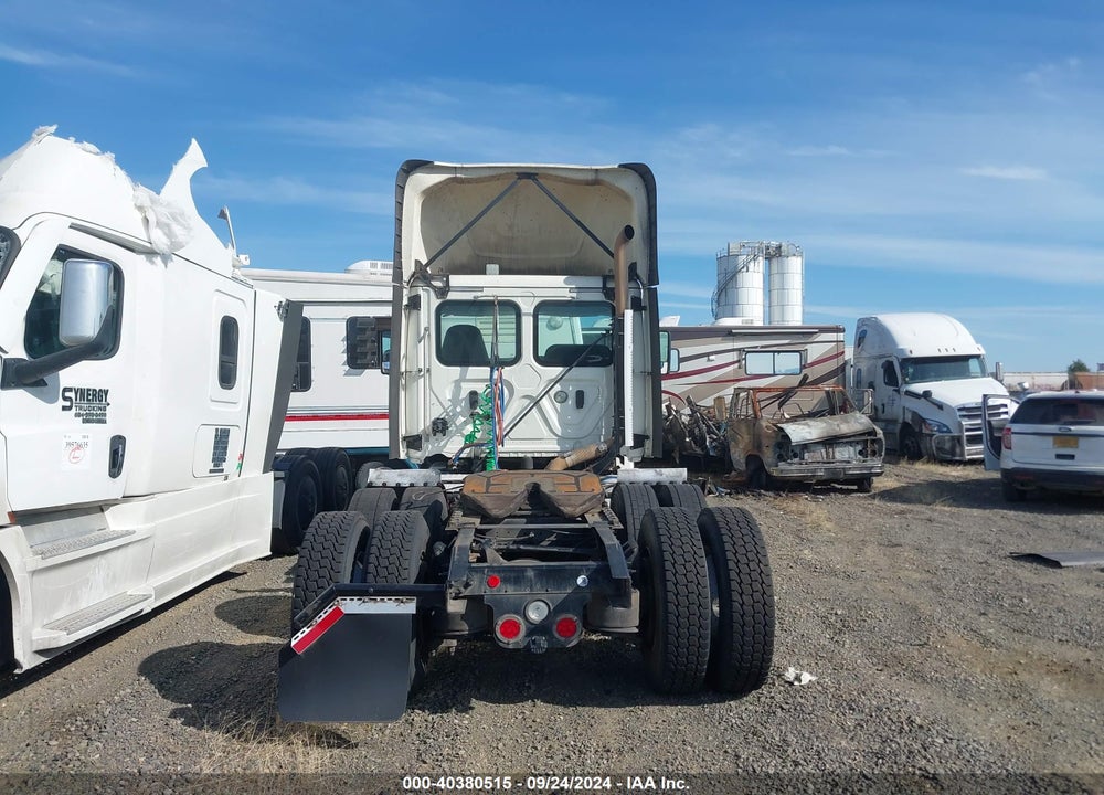 2018 FREIGHTLINER CASCADIA 125 VIN: 3AKJGEDR5JSJX4696