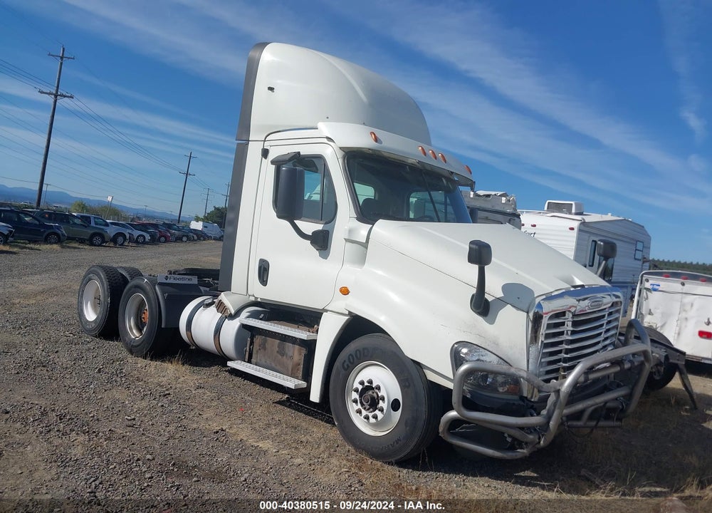 2018 FREIGHTLINER CASCADIA 125 VIN: 3AKJGEDR5JSJX4696
