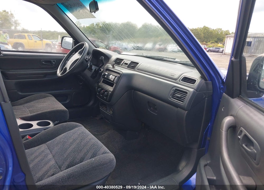 2000 HONDA CR-V VIN: JHLRD184XYC039006