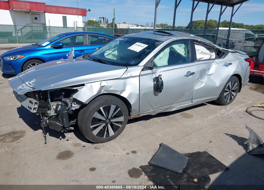 2022 NISSAN ALTIMA SV FWD VIN: 1N4BL4DV4NN329409