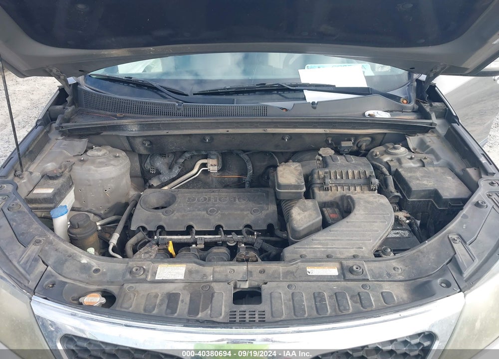 2011 KIA SORENTO LX VIN: 5XYKT3A14BG060921