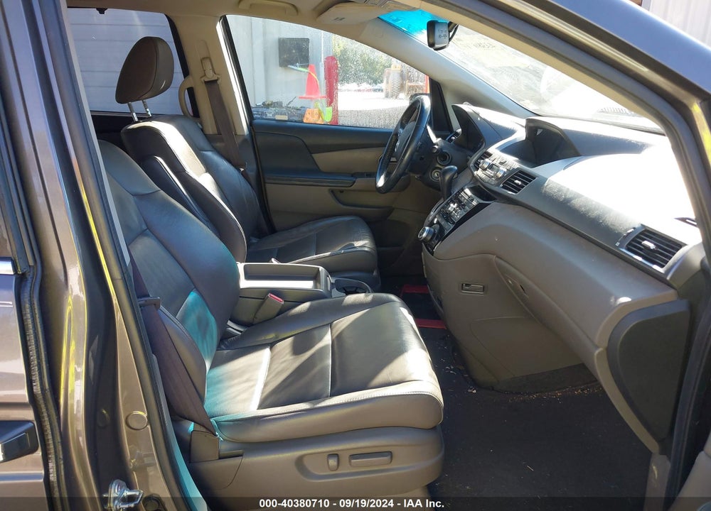 2011 HONDA ODYSSEY EX-L VIN: 5FNRL5H65BB026697