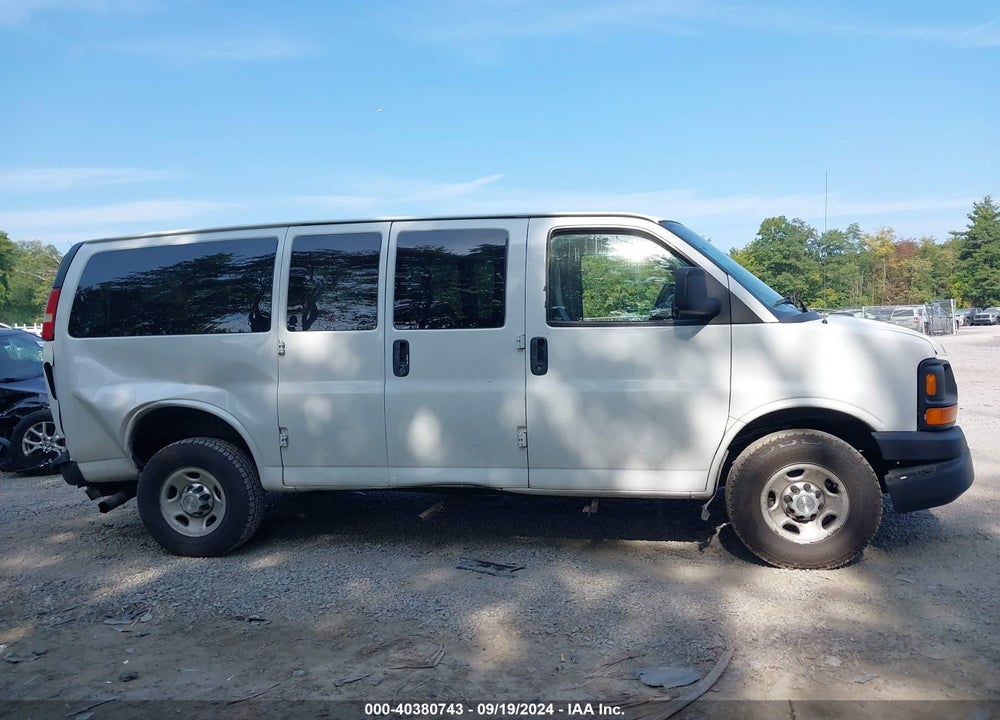 2010 CHEVROLET EXPRESS 2500 LS VIN: 1GAZGPDG2A1147542