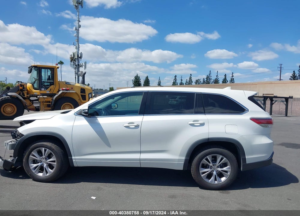 2015 TOYOTA HIGHLANDER LE PLUS V6 VIN: 5TDZKRFH9FS094713