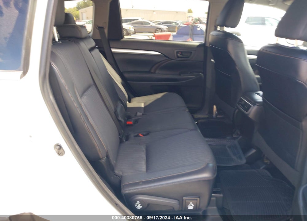 2015 TOYOTA HIGHLANDER LE PLUS V6 VIN: 5TDZKRFH9FS094713
