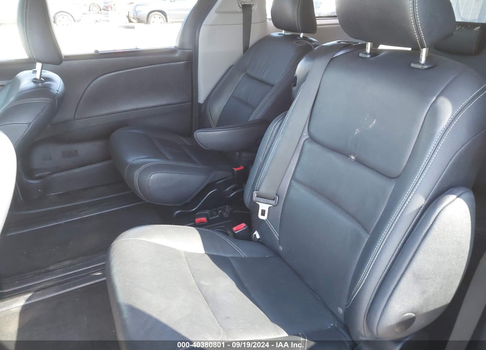 2015 TOYOTA SIENNA SE 8 PASSENGER VIN: 5TDXK3DCXFS541707