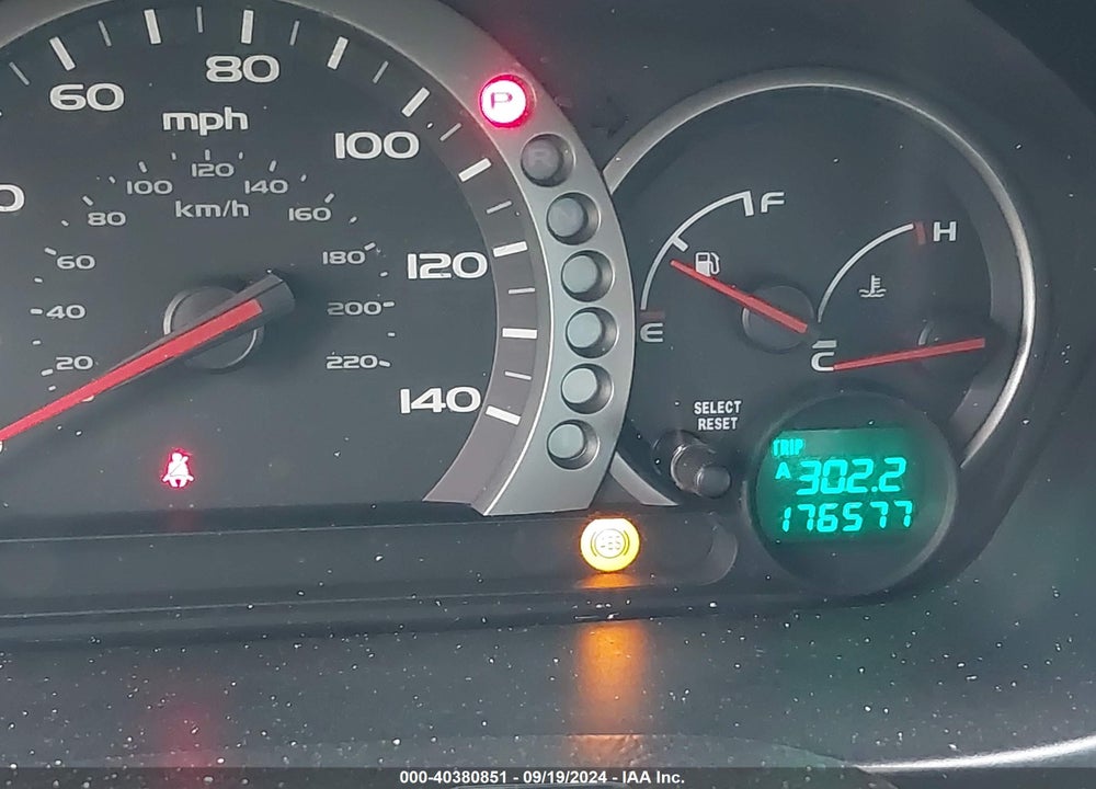 2004 HONDA PILOT EX-L VIN: 2HKYF186X4H511434
