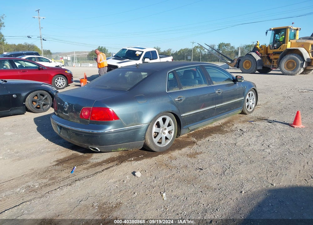 2004 VOLKSWAGEN PHAETON V8 VIN: WVWAF63D948009405