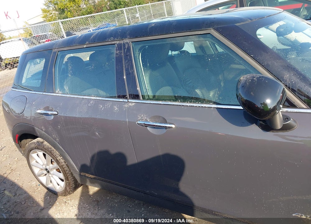 2017 MINI CLUBMAN COOPER S VIN: WMWLU5C59H2E82182