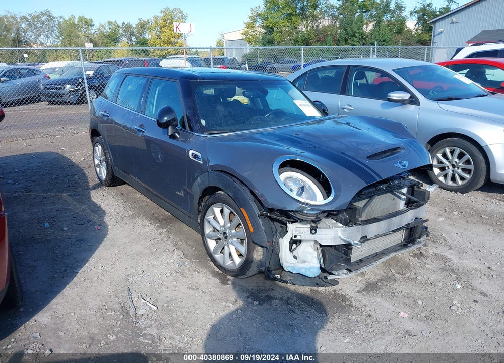 2017 MINI CLUBMAN COOPER S VIN: WMWLU5C59H2E82182