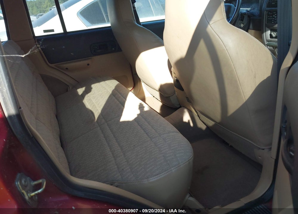 1999 JEEP CHEROKEE CLASSIC/SPORT VIN: 1J4FT68S2XL660246