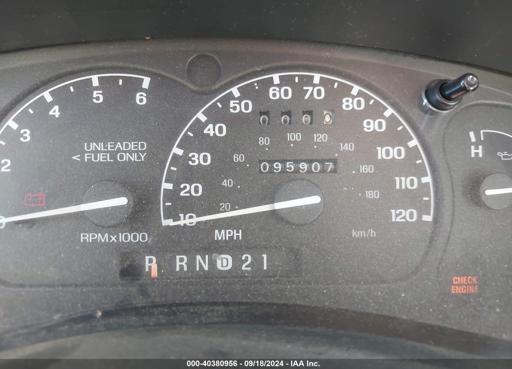 1996 FORD EXPLORER VIN: 1FMDU34X5TUC04803