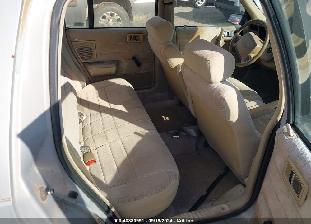 1994 DODGE SPIRIT VIN: 3B3AA46K6RT313900