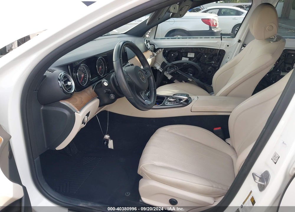 2017 MERCEDES-BENZ E 300 VIN: WDDZF4JB2HA175195