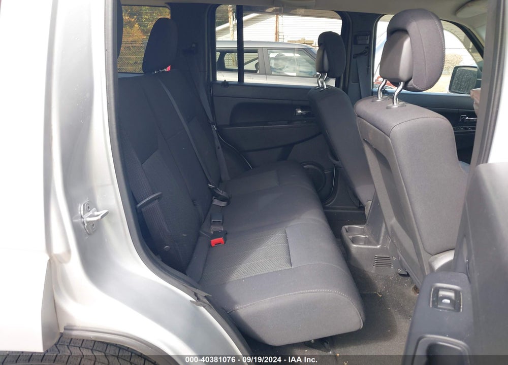 2011 JEEP LIBERTY SPORT VIN: 1J4PN2GK2BW530306