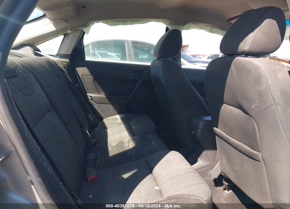 2008 FORD FOCUS SE/SES VIN: 1FAHP35N38W138957