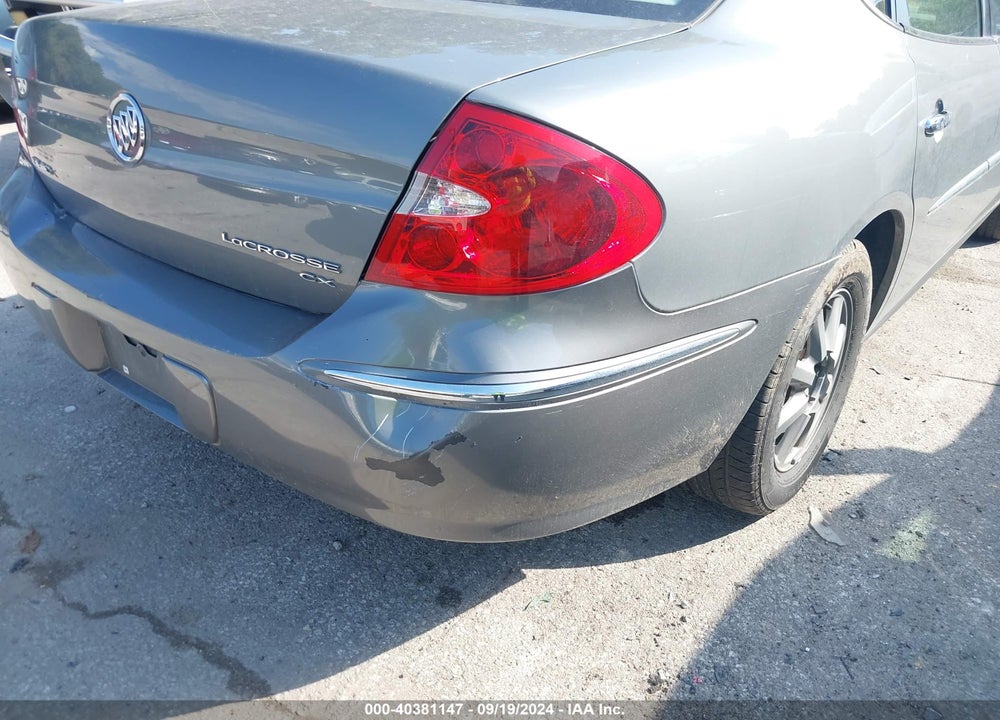 2008 BUICK LACROSSE CX VIN: 2G4WC582281276485