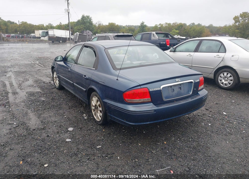 2002 HYUNDAI SONATA VIN: KMHWF25S72A665971