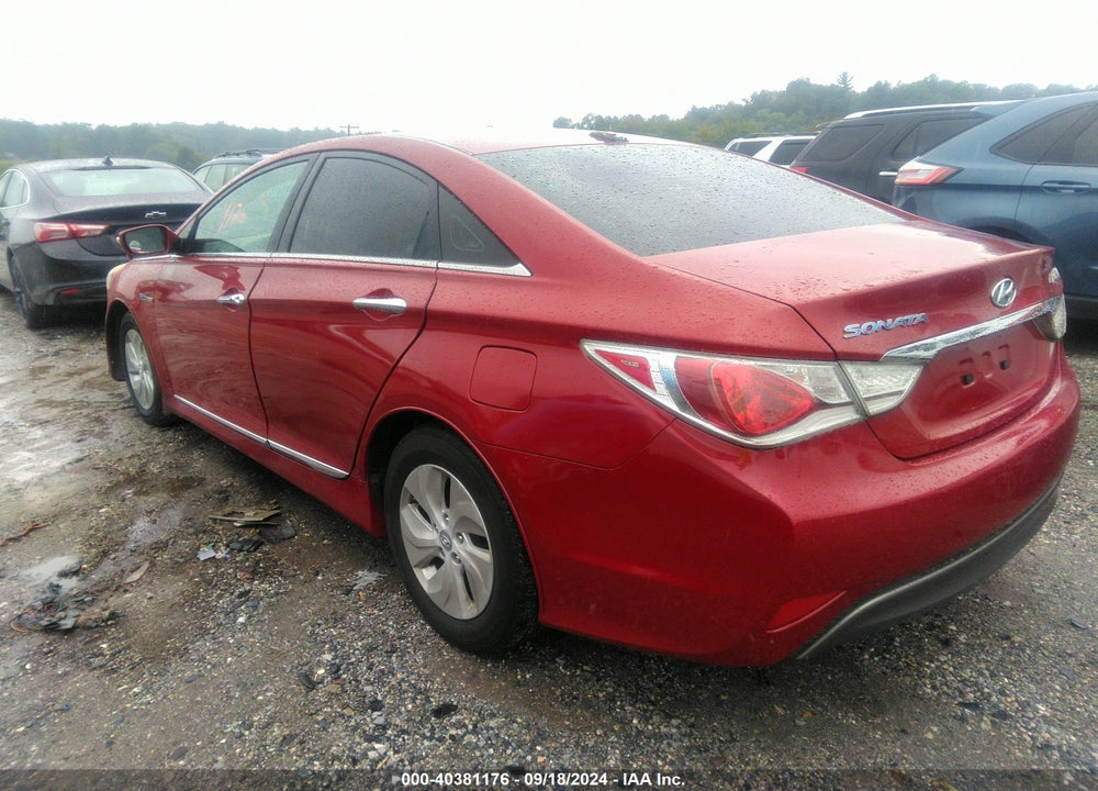 2015 HYUNDAI SONATA HYBRID VIN: KMHEC4A43FA139513