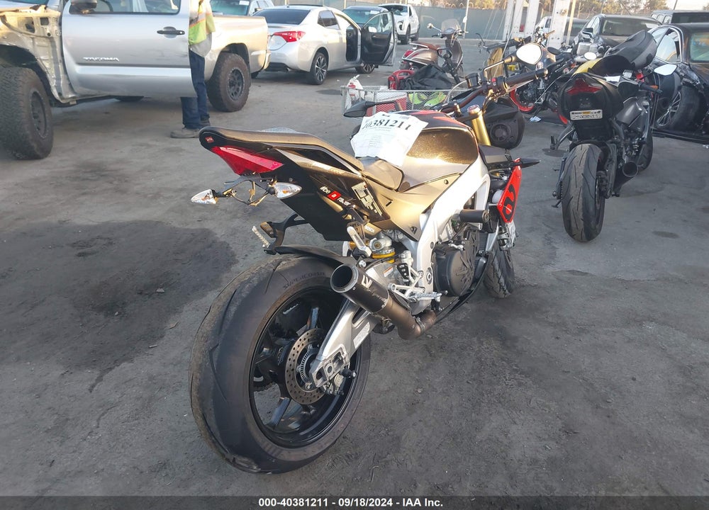 2019 APRILIA TUONO V4 1100 RR VIN: ZD4KGU005KS001152