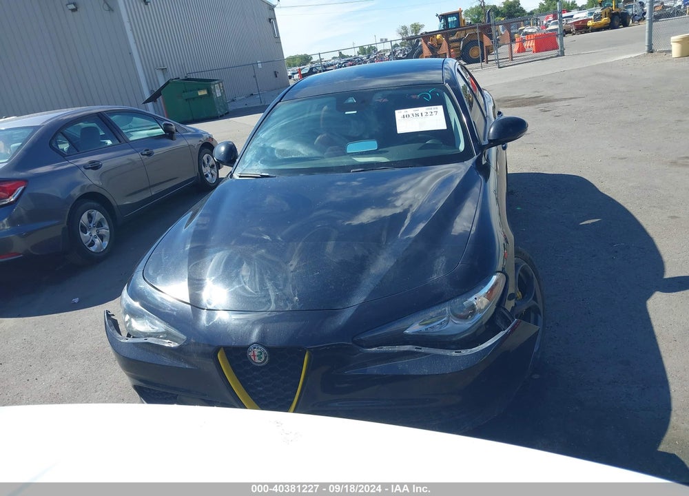 2018 ALFA ROMEO GIULIA TI SPORT RWD VIN: ZARFAECN3J7582511