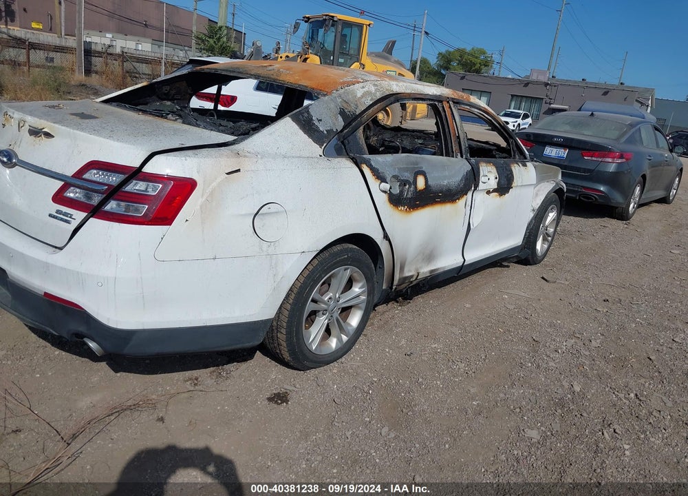 2013 FORD TAURUS SEL VIN: 1FAHP2E84DG137941