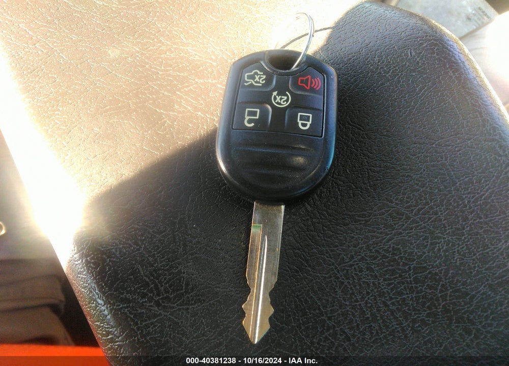 2013 FORD TAURUS SEL VIN: 1FAHP2E84DG137941