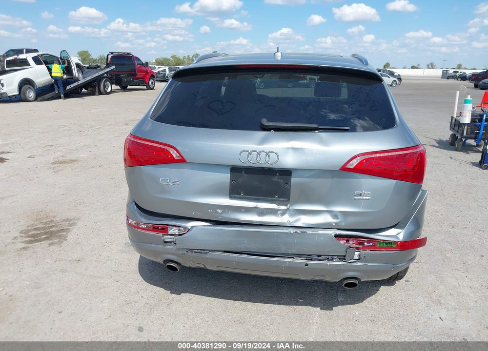 2010 AUDI Q5 3.2 PREMIUM VIN: WA1VKAFP9AA076476