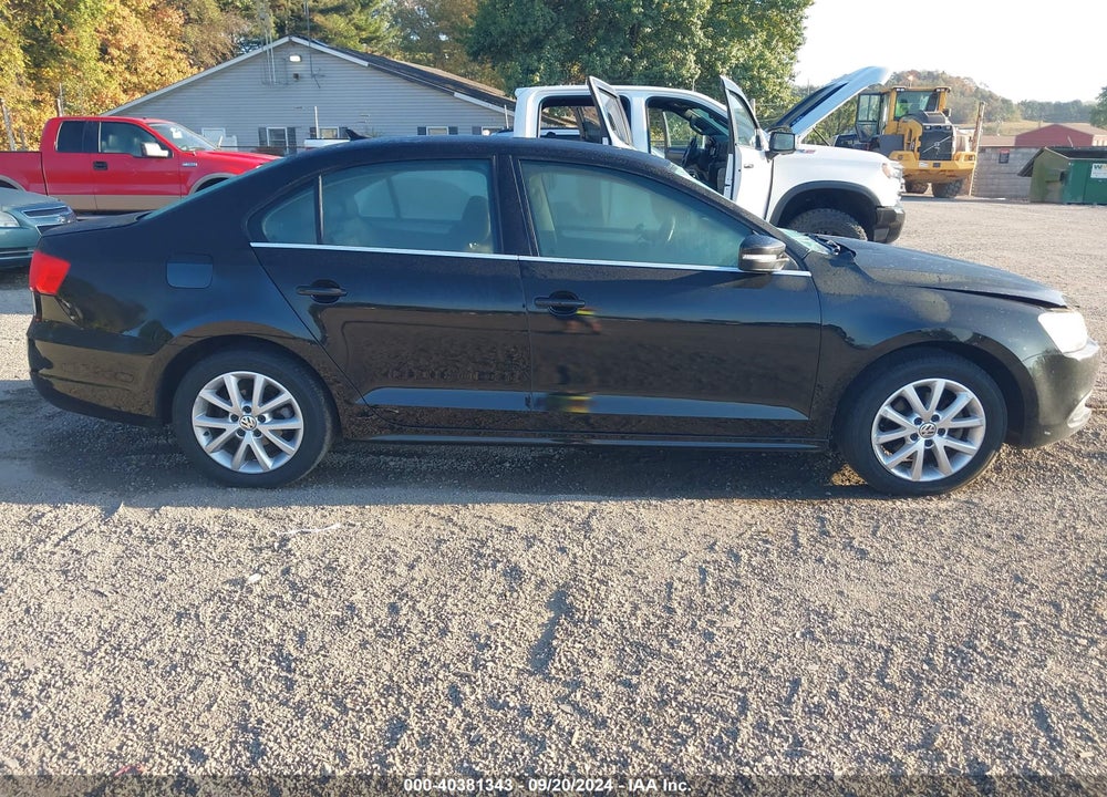 2014 VOLKSWAGEN JETTA 1.8T SE VIN: 3VWD17AJ1EM382782