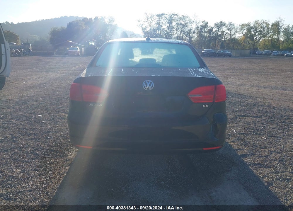 2014 VOLKSWAGEN JETTA 1.8T SE VIN: 3VWD17AJ1EM382782
